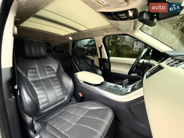 Білий Ленд Ровер Range Rover Sport, об'ємом двигуна 2.99 л та пробігом 132 тис. км за 28000 $, фото 46 на Automoto.ua