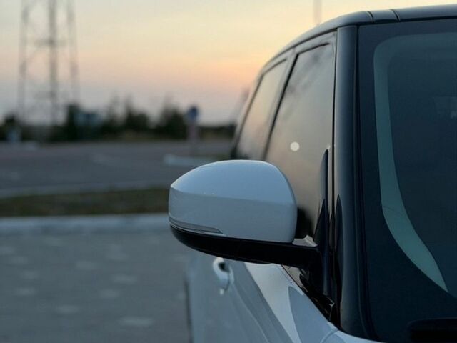 Білий Ленд Ровер Range Rover Sport, об'ємом двигуна 2.99 л та пробігом 150 тис. км за 24300 $, фото 6 на Automoto.ua