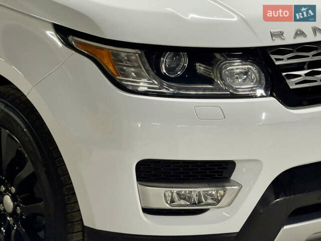 Білий Ленд Ровер Range Rover Sport, об'ємом двигуна 3 л та пробігом 119 тис. км за 25500 $, фото 2 на Automoto.ua