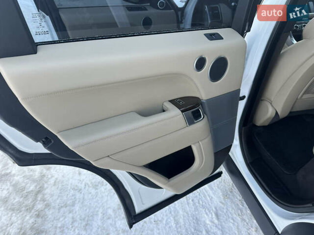 Білий Ленд Ровер Range Rover Sport, об'ємом двигуна 2.99 л та пробігом 113 тис. км за 25700 $, фото 19 на Automoto.ua