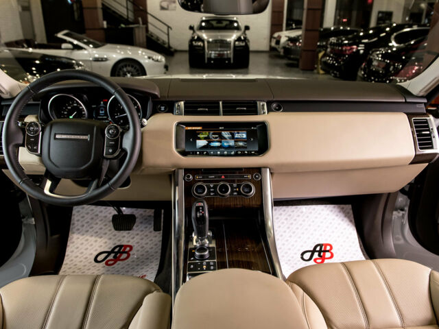 Білий Ленд Ровер Range Rover Sport, об'ємом двигуна 3 л та пробігом 40 тис. км за 49500 $, фото 18 на Automoto.ua