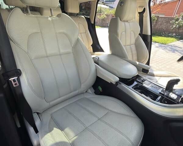Білий Ленд Ровер Range Rover Sport, об'ємом двигуна 3 л та пробігом 171 тис. км за 29000 $, фото 43 на Automoto.ua