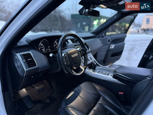 Белый Ленд Ровер Рендж Ровер Спорт, объемом двигателя 3 л и пробегом 162 тыс. км за 22500 $, фото 24 на Automoto.ua