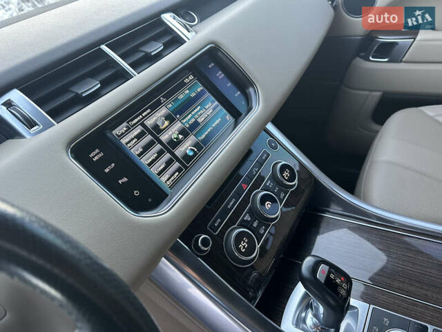 Білий Ленд Ровер Range Rover Sport, об'ємом двигуна 2.99 л та пробігом 113 тис. км за 25700 $, фото 17 на Automoto.ua