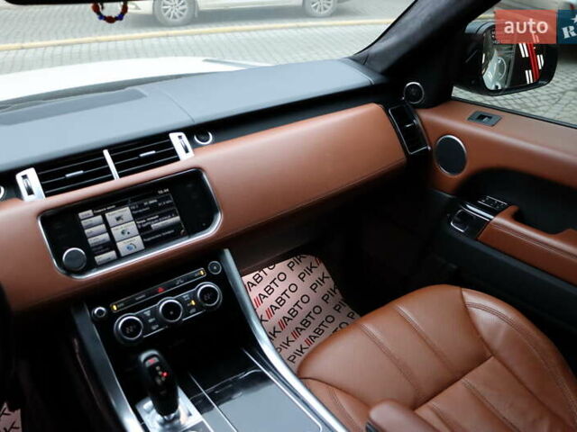 Білий Ленд Ровер Range Rover Sport, об'ємом двигуна 5 л та пробігом 123 тис. км за 29900 $, фото 41 на Automoto.ua