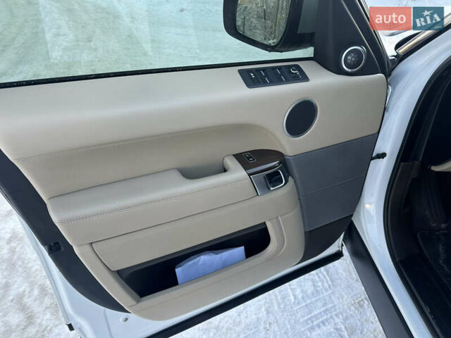 Білий Ленд Ровер Range Rover Sport, об'ємом двигуна 2.99 л та пробігом 113 тис. км за 25700 $, фото 14 на Automoto.ua