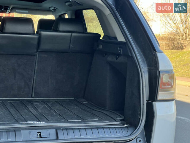 Білий Ленд Ровер Range Rover Sport, об'ємом двигуна 2.99 л та пробігом 235 тис. км за 23500 $, фото 39 на Automoto.ua