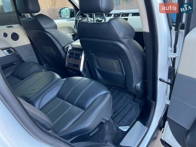 Белый Ленд Ровер Рендж Ровер Спорт, объемом двигателя 2.99 л и пробегом 190 тыс. км за 24000 $, фото 69 на Automoto.ua