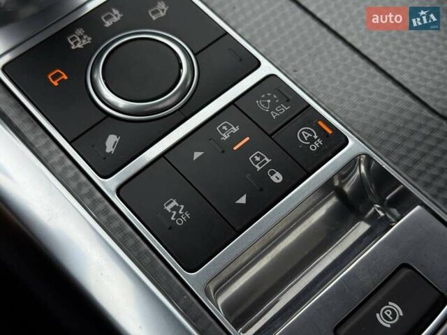 Білий Ленд Ровер Range Rover Sport, об'ємом двигуна 2.99 л та пробігом 258 тис. км за 29900 $, фото 78 на Automoto.ua