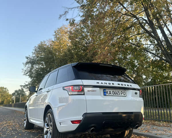Білий Ленд Ровер Range Rover Sport, об'ємом двигуна 5 л та пробігом 140 тис. км за 34000 $, фото 28 на Automoto.ua