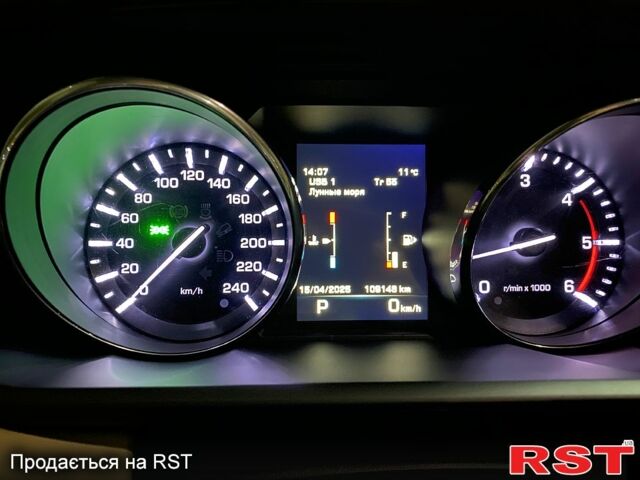 Білий Ленд Ровер Range Rover Sport, об'ємом двигуна 3 л та пробігом 109 тис. км за 26000 $, фото 8 на Automoto.ua