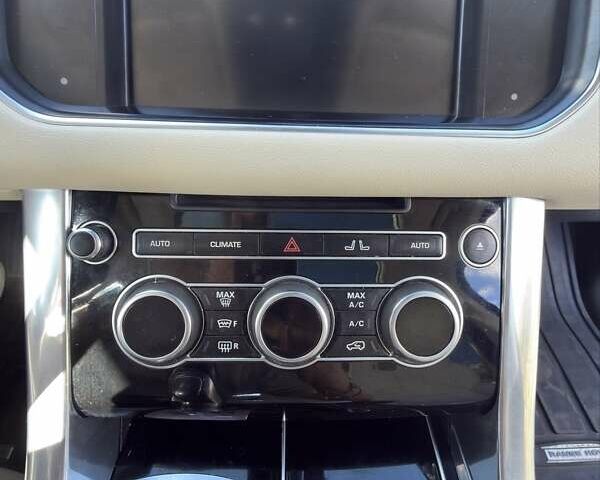 Білий Ленд Ровер Range Rover Sport, об'ємом двигуна 3 л та пробігом 171 тис. км за 29000 $, фото 52 на Automoto.ua