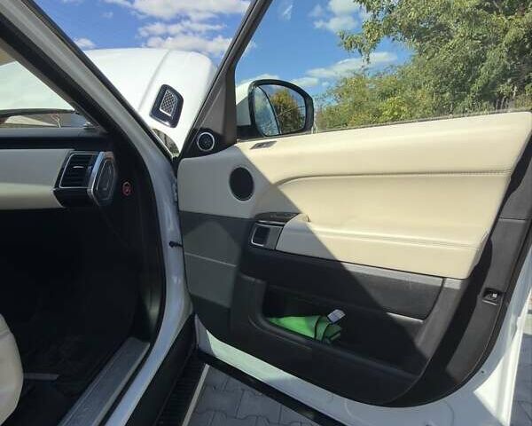 Білий Ленд Ровер Range Rover Sport, об'ємом двигуна 3 л та пробігом 171 тис. км за 29000 $, фото 42 на Automoto.ua