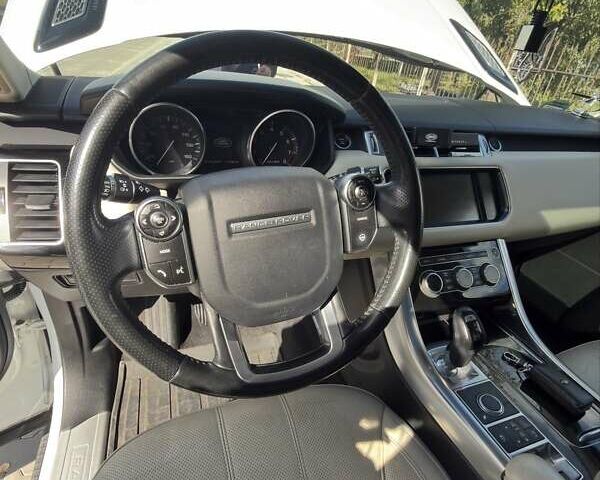 Білий Ленд Ровер Range Rover Sport, об'ємом двигуна 3 л та пробігом 171 тис. км за 29000 $, фото 63 на Automoto.ua
