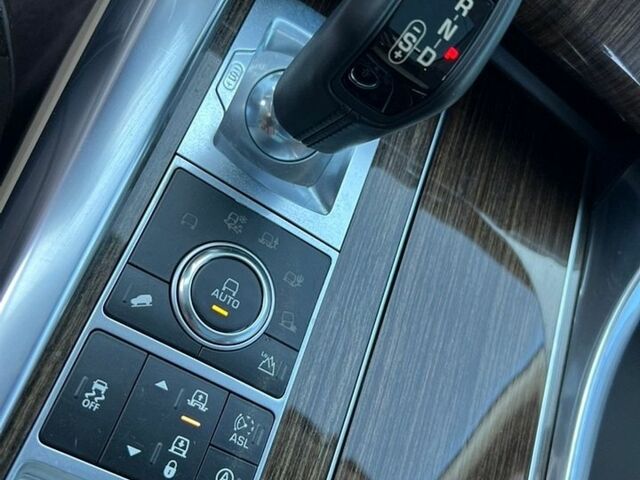 Білий Ленд Ровер Range Rover Sport, об'ємом двигуна 3 л та пробігом 178 тис. км за 21500 $, фото 23 на Automoto.ua