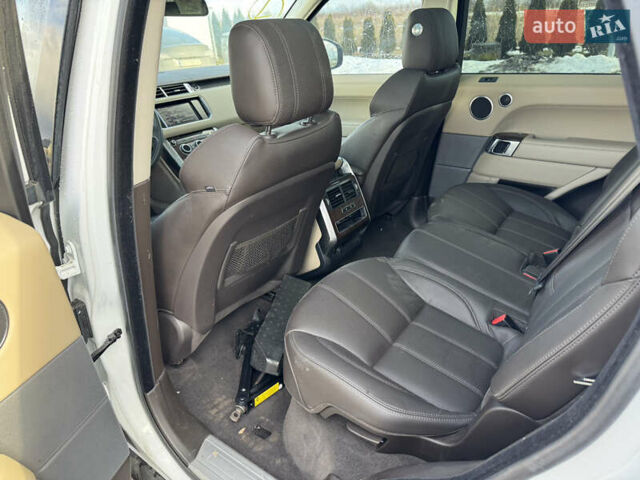 Білий Ленд Ровер Range Rover Sport, об'ємом двигуна 3 л та пробігом 174 тис. км за 12800 $, фото 9 на Automoto.ua