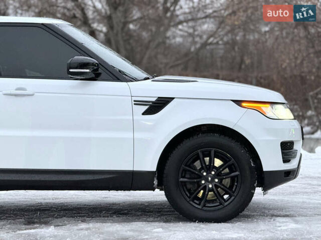Белый Ленд Ровер Рендж Ровер Спорт, объемом двигателя 3 л и пробегом 162 тыс. км за 22500 $, фото 8 на Automoto.ua