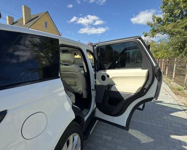 Білий Ленд Ровер Range Rover Sport, об'ємом двигуна 3 л та пробігом 171 тис. км за 29000 $, фото 25 на Automoto.ua