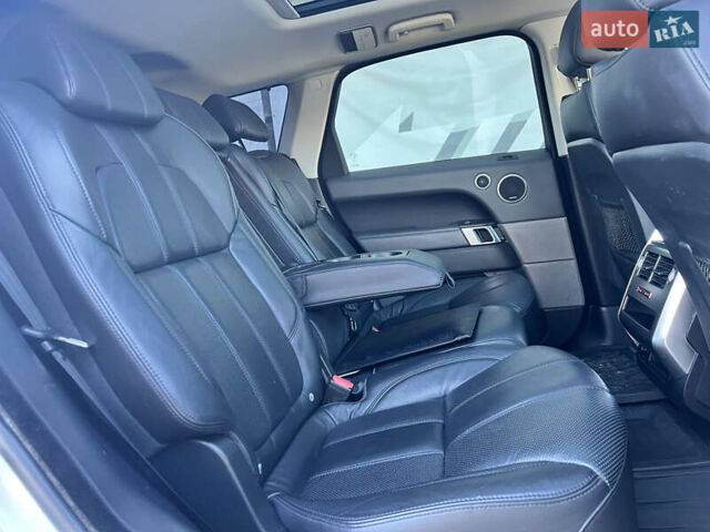 Білий Ленд Ровер Range Rover Sport, об'ємом двигуна 2.99 л та пробігом 235 тис. км за 23500 $, фото 35 на Automoto.ua