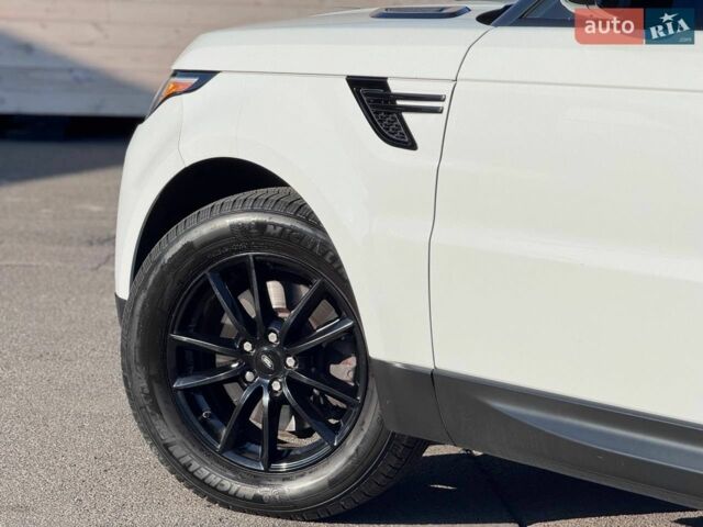 Білий Ленд Ровер Range Rover Sport, об'ємом двигуна 3 л та пробігом 164 тис. км за 19800 $, фото 21 на Automoto.ua
