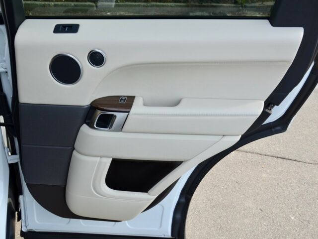 Білий Ленд Ровер Range Rover Sport, об'ємом двигуна 3 л та пробігом 78 тис. км за 48500 $, фото 42 на Automoto.ua