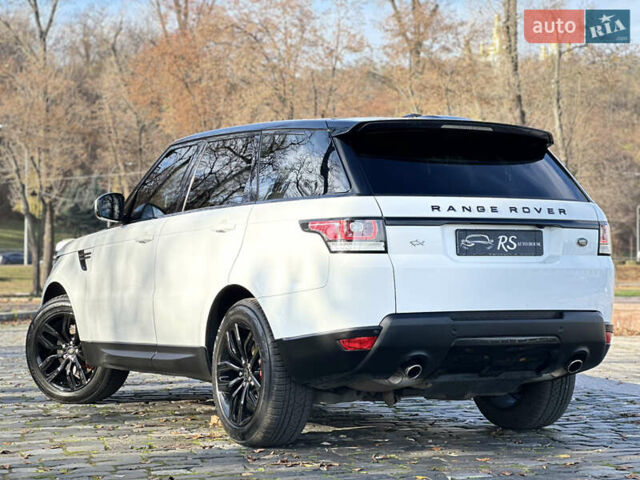 Белый Ленд Ровер Рендж Ровер Спорт, объемом двигателя 2.99 л и пробегом 110 тыс. км за 28700 $, фото 4 на Automoto.ua
