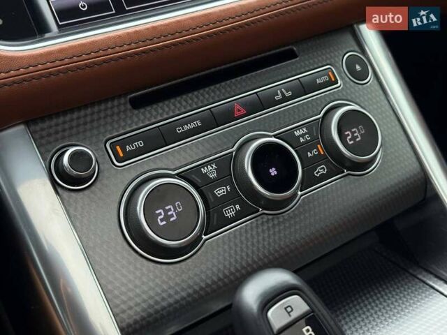 Білий Ленд Ровер Range Rover Sport, об'ємом двигуна 2.99 л та пробігом 258 тис. км за 29900 $, фото 73 на Automoto.ua
