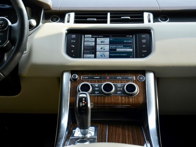 Білий Ленд Ровер Range Rover Sport, об'ємом двигуна 3 л та пробігом 78 тис. км за 48500 $, фото 53 на Automoto.ua