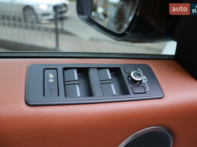 Білий Ленд Ровер Range Rover Sport, об'ємом двигуна 5 л та пробігом 123 тис. км за 29900 $, фото 15 на Automoto.ua