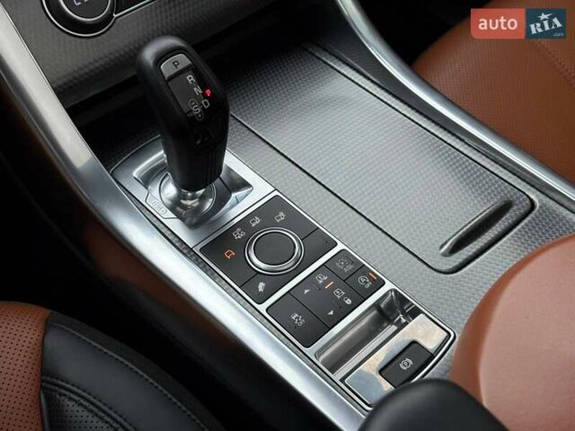 Білий Ленд Ровер Range Rover Sport, об'ємом двигуна 2.99 л та пробігом 258 тис. км за 29900 $, фото 74 на Automoto.ua