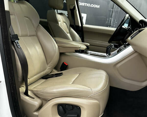 Білий Ленд Ровер Range Rover Sport, об'ємом двигуна 3 л та пробігом 120 тис. км за 22700 $, фото 20 на Automoto.ua