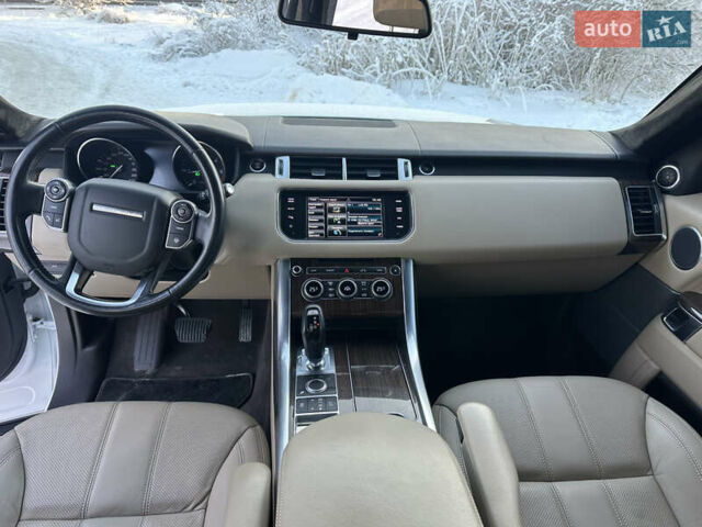 Білий Ленд Ровер Range Rover Sport, об'ємом двигуна 2.99 л та пробігом 113 тис. км за 25700 $, фото 23 на Automoto.ua