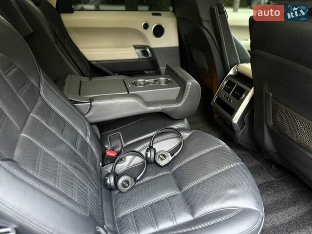 Білий Ленд Ровер Range Rover Sport, об'ємом двигуна 2.99 л та пробігом 132 тис. км за 28000 $, фото 59 на Automoto.ua