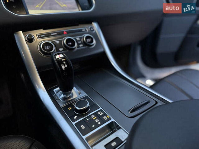 Белый Ленд Ровер Рендж Ровер Спорт, объемом двигателя 3 л и пробегом 162 тыс. км за 22500 $, фото 38 на Automoto.ua