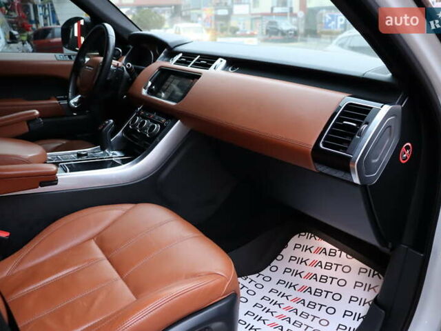 Білий Ленд Ровер Range Rover Sport, об'ємом двигуна 5 л та пробігом 123 тис. км за 29900 $, фото 46 на Automoto.ua