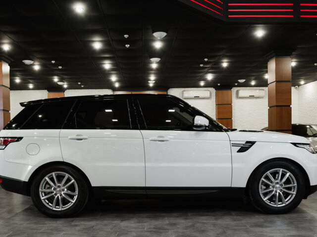 Білий Ленд Ровер Range Rover Sport, об'ємом двигуна 3 л та пробігом 40 тис. км за 49500 $, фото 7 на Automoto.ua