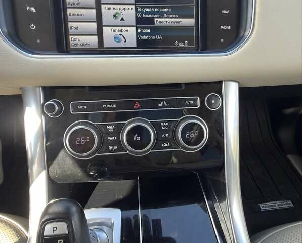 Білий Ленд Ровер Range Rover Sport, об'ємом двигуна 3 л та пробігом 171 тис. км за 29000 $, фото 58 на Automoto.ua