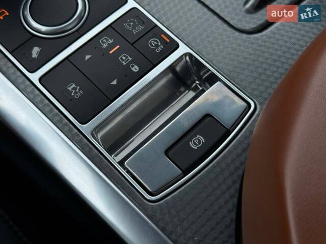 Білий Ленд Ровер Range Rover Sport, об'ємом двигуна 2.99 л та пробігом 258 тис. км за 29900 $, фото 79 на Automoto.ua
