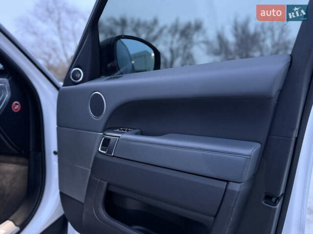 Белый Ленд Ровер Рендж Ровер Спорт, объемом двигателя 3 л и пробегом 162 тыс. км за 22500 $, фото 34 на Automoto.ua