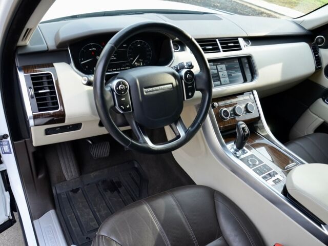 Білий Ленд Ровер Range Rover Sport, об'ємом двигуна 3 л та пробігом 78 тис. км за 48500 $, фото 27 на Automoto.ua