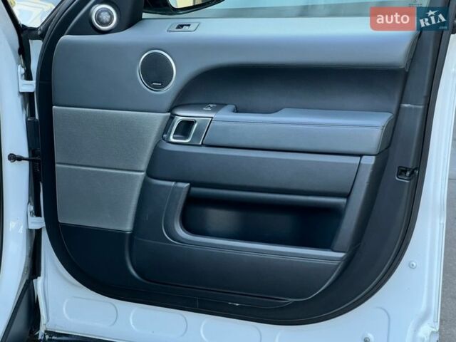 Белый Ленд Ровер Рендж Ровер Спорт, объемом двигателя 2.99 л и пробегом 236 тыс. км за 20999 $, фото 52 на Automoto.ua