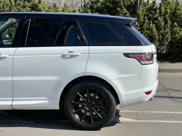 Білий Ленд Ровер Range Rover Sport, об'ємом двигуна 3 л та пробігом 235 тис. км за 20999 $, фото 3 на Automoto.ua
