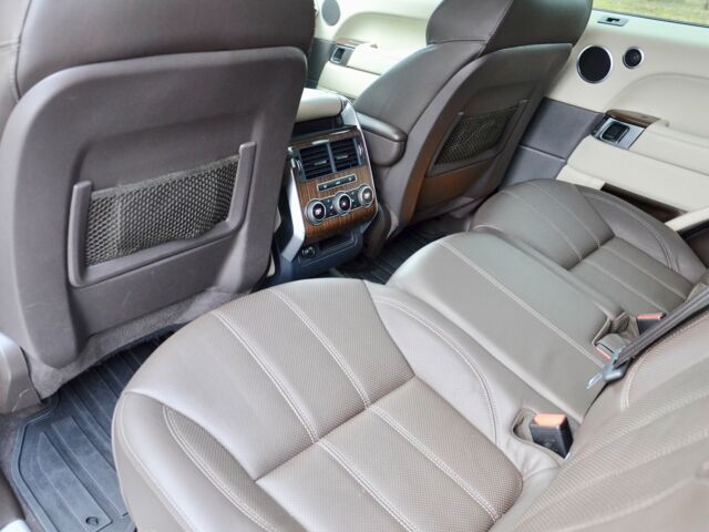 Білий Ленд Ровер Range Rover Sport, об'ємом двигуна 3 л та пробігом 80 тис. км за 53333 $, фото 27 на Automoto.ua