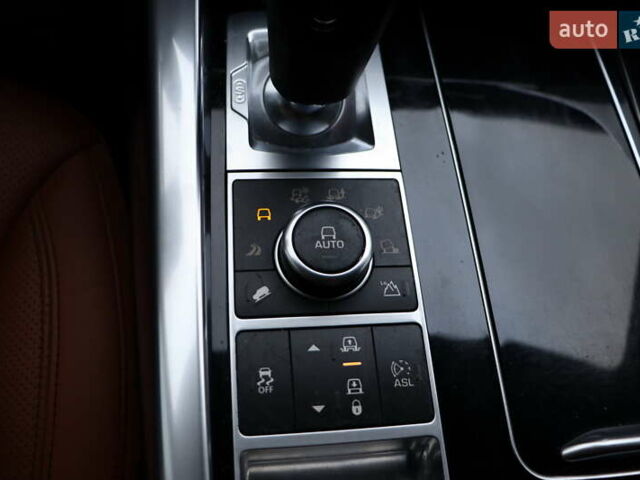 Білий Ленд Ровер Range Rover Sport, об'ємом двигуна 5 л та пробігом 123 тис. км за 29900 $, фото 31 на Automoto.ua
