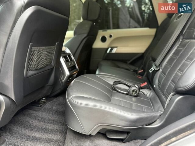 Білий Ленд Ровер Range Rover Sport, об'ємом двигуна 2.99 л та пробігом 132 тис. км за 28000 $, фото 54 на Automoto.ua