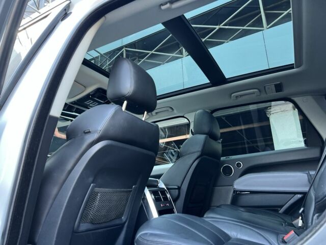 Білий Ленд Ровер Range Rover Sport, об'ємом двигуна 3 л та пробігом 235 тис. км за 20999 $, фото 13 на Automoto.ua