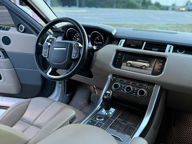 Білий Ленд Ровер Range Rover Sport, об'ємом двигуна 2.99 л та пробігом 150 тис. км за 22500 $, фото 24 на Automoto.ua