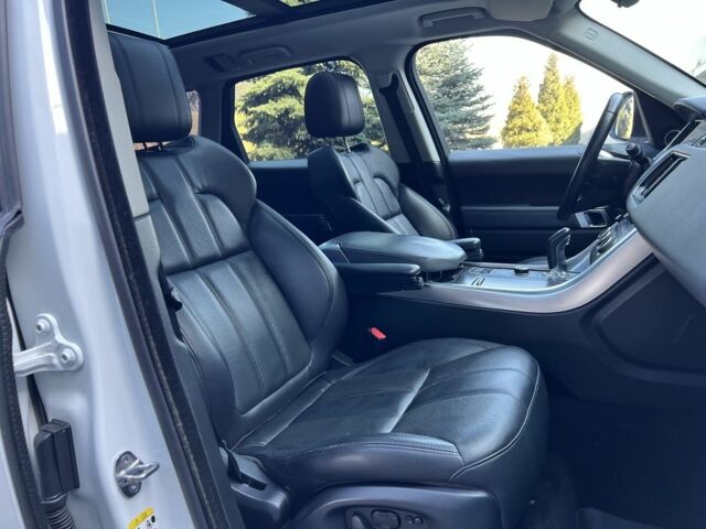 Білий Ленд Ровер Range Rover Sport, об'ємом двигуна 3 л та пробігом 235 тис. км за 20999 $, фото 22 на Automoto.ua