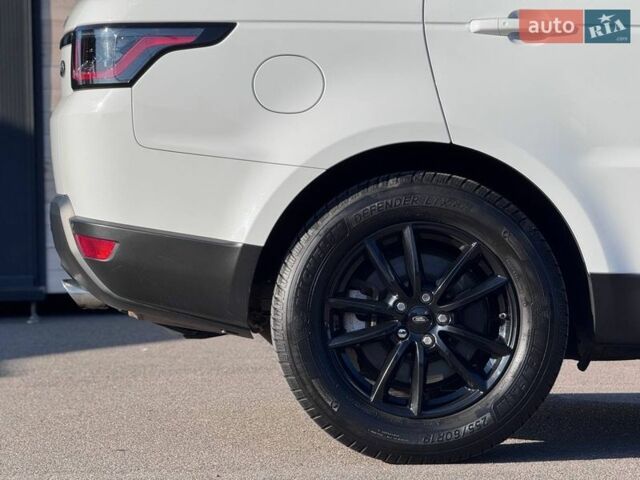 Білий Ленд Ровер Range Rover Sport, об'ємом двигуна 3 л та пробігом 164 тис. км за 21900 $, фото 13 на Automoto.ua