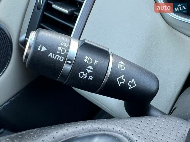 Белый Ленд Ровер Рендж Ровер Спорт, объемом двигателя 2.99 л и пробегом 190 тыс. км за 24000 $, фото 90 на Automoto.ua